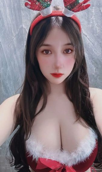 伊人华人在线免费_DVD免费观看视频