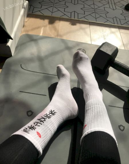 肉感小向美奈子一区二区_720手机免费观看完整