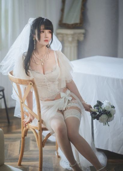 他突然吸住了我的奶头_DVD全集在线观看