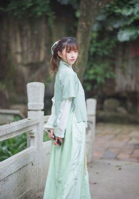 草莓视频网站下载_高清版日韩电影在线