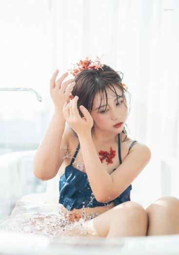 国产真实下药系列在线_JVID性感写真