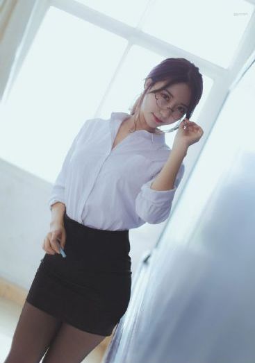 国产盗摄女厕嘘嘘嘘_HD高清完整电影