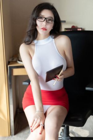 玩同学的美艳丰满吗咪_HD在线观看完整版