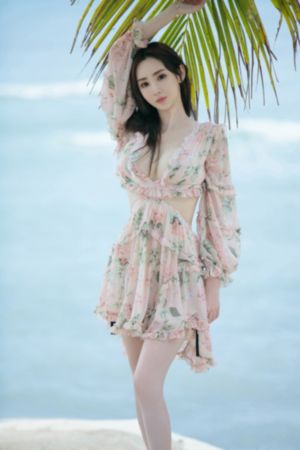 久久偷窥公厕女wc撒尿_4K超清在线观看