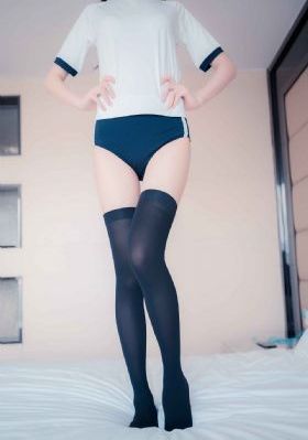 漂亮女教师被强奸轮奸裸照淫照_剧情片在线播放