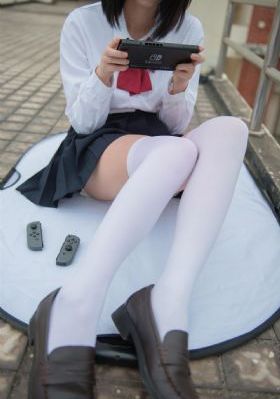 巨粗高H双龙筋肉体育生_欧美在线观看