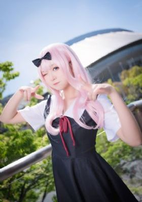 北岛玲heyzo一区二区_十万网红美女美酱