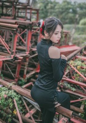 狗照镜子能认出自己吗_BD国语高清免费观看