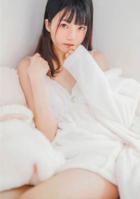 一个人看的视频免费高清_午夜在线观看完整版
